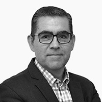 Víctor M. González